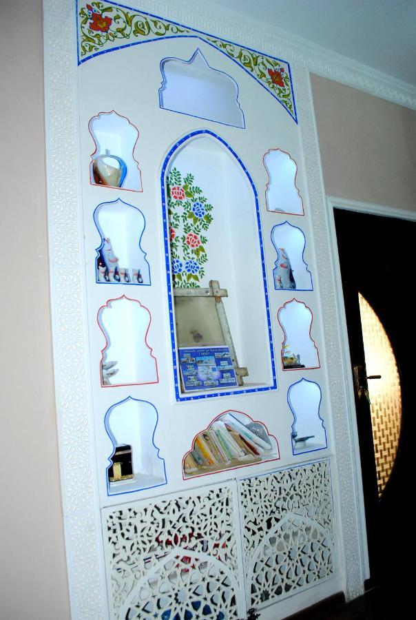 בוקורו Al Arab Ancient Hotel מראה חיצוני תמונה