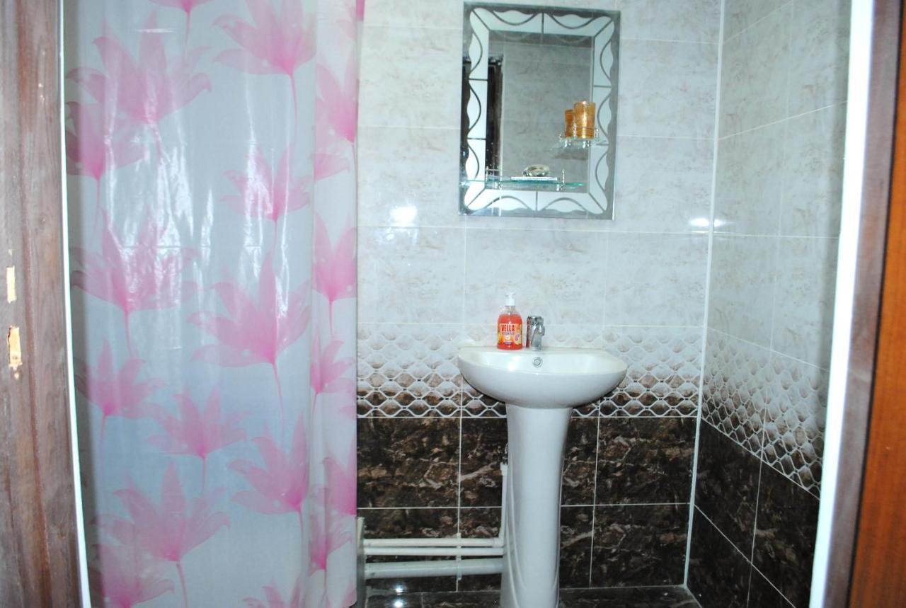 בוקורו Al Arab Ancient Hotel מראה חיצוני תמונה